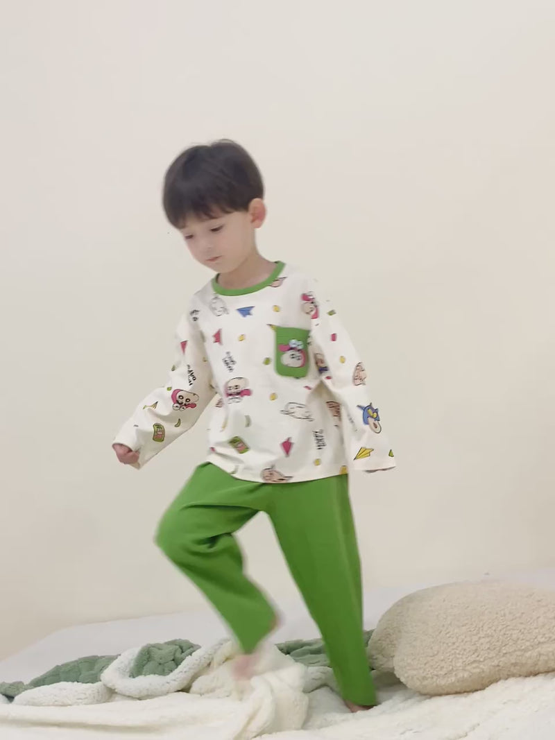 締め付けなし 総柄 長袖  Tシャツ+ロングパンツ セットアップ n-255